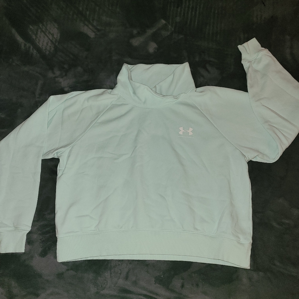 Under Armour Sweatshirt